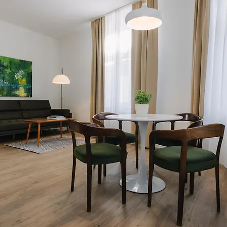Markt 10 Aparthotel Wanzleben-Borde