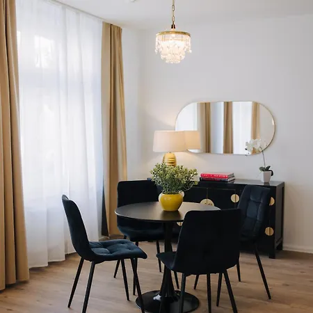 Markt 10 Lägenhetshotell Wanzleben-Borde